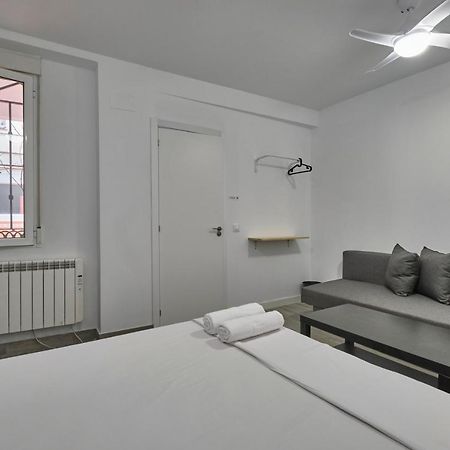 Nunez De Arce Habitaciones Madrid Exterior photo