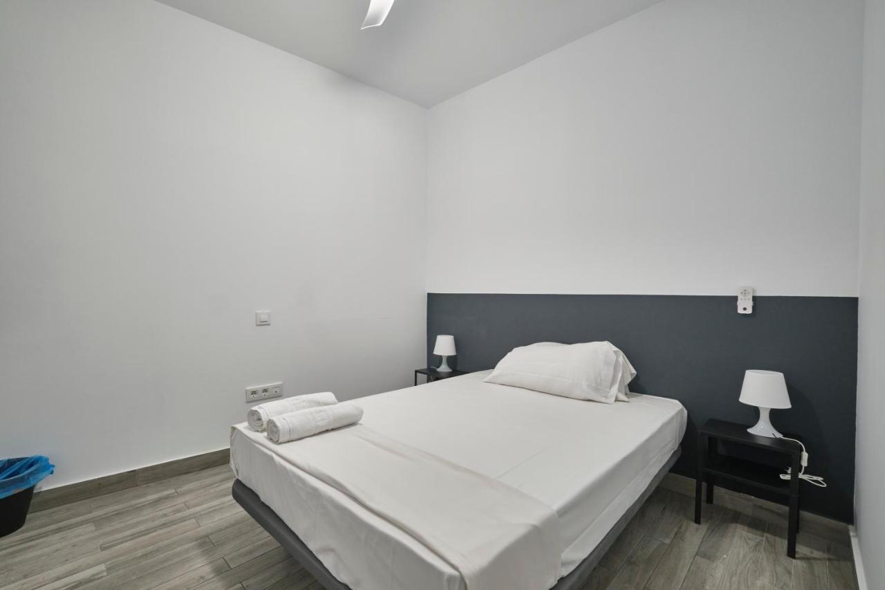 Nunez De Arce Habitaciones Madrid Exterior photo