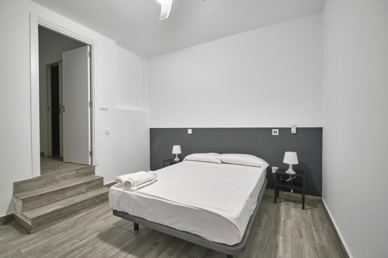 Nunez De Arce Habitaciones Madrid Exterior photo