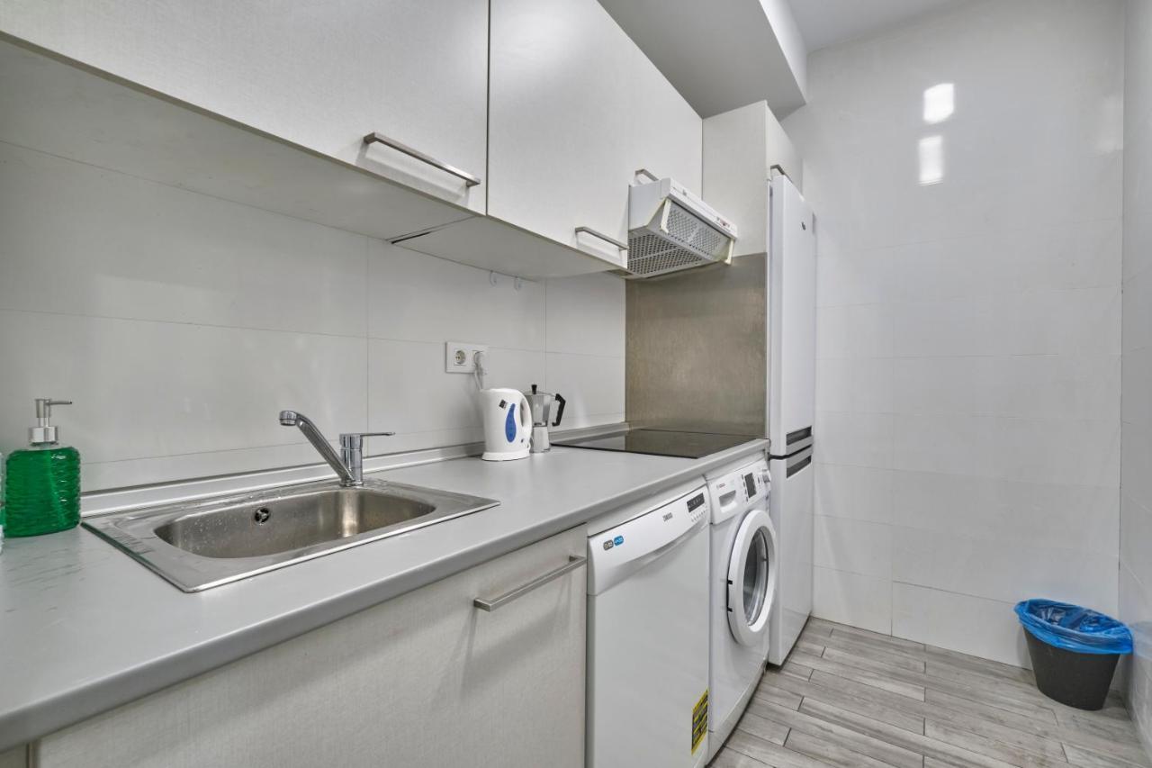Nunez De Arce Habitaciones Madrid Exterior photo