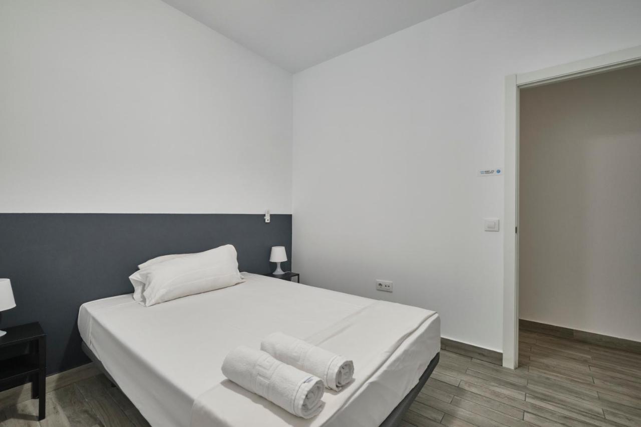 Nunez De Arce Habitaciones Madrid Exterior photo